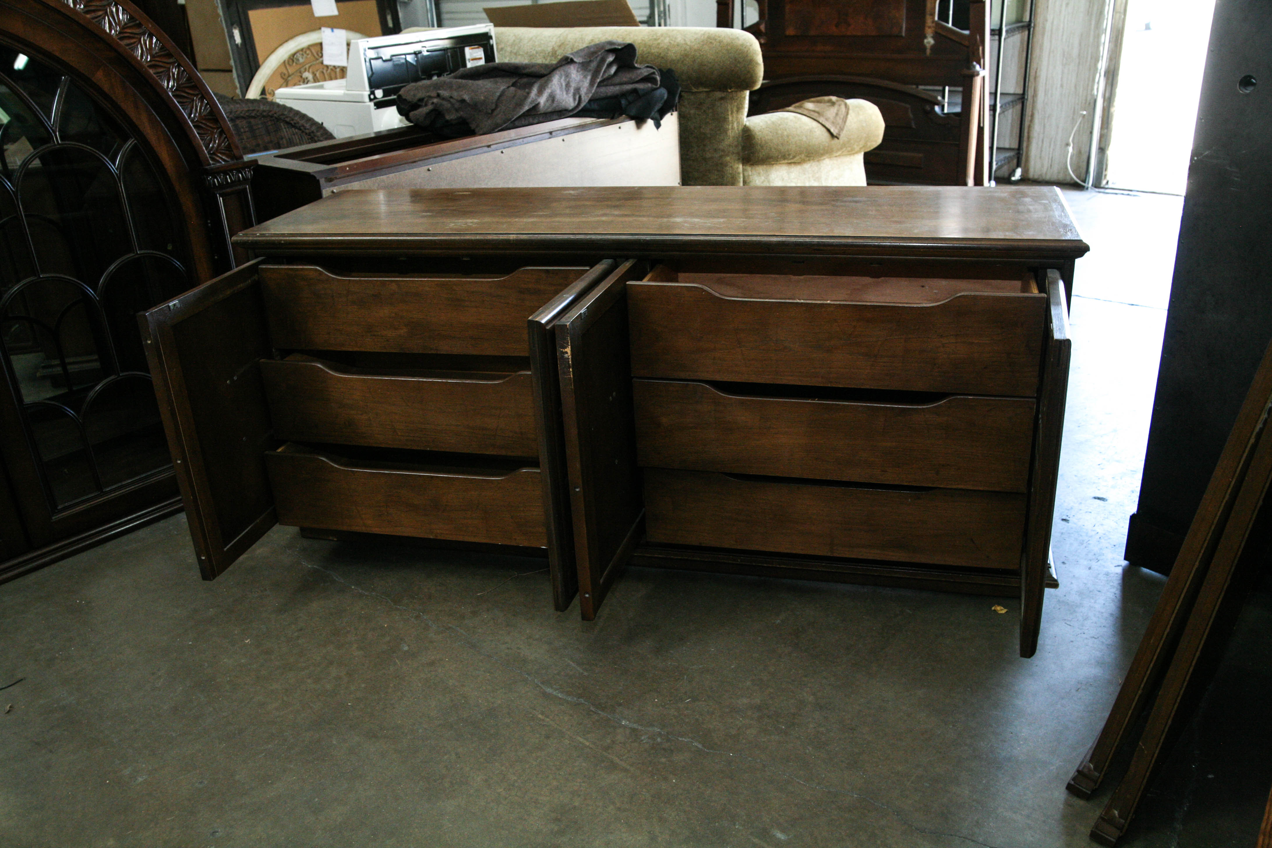 Mid-Century Chest of Drawers and Mirrors by Stanley