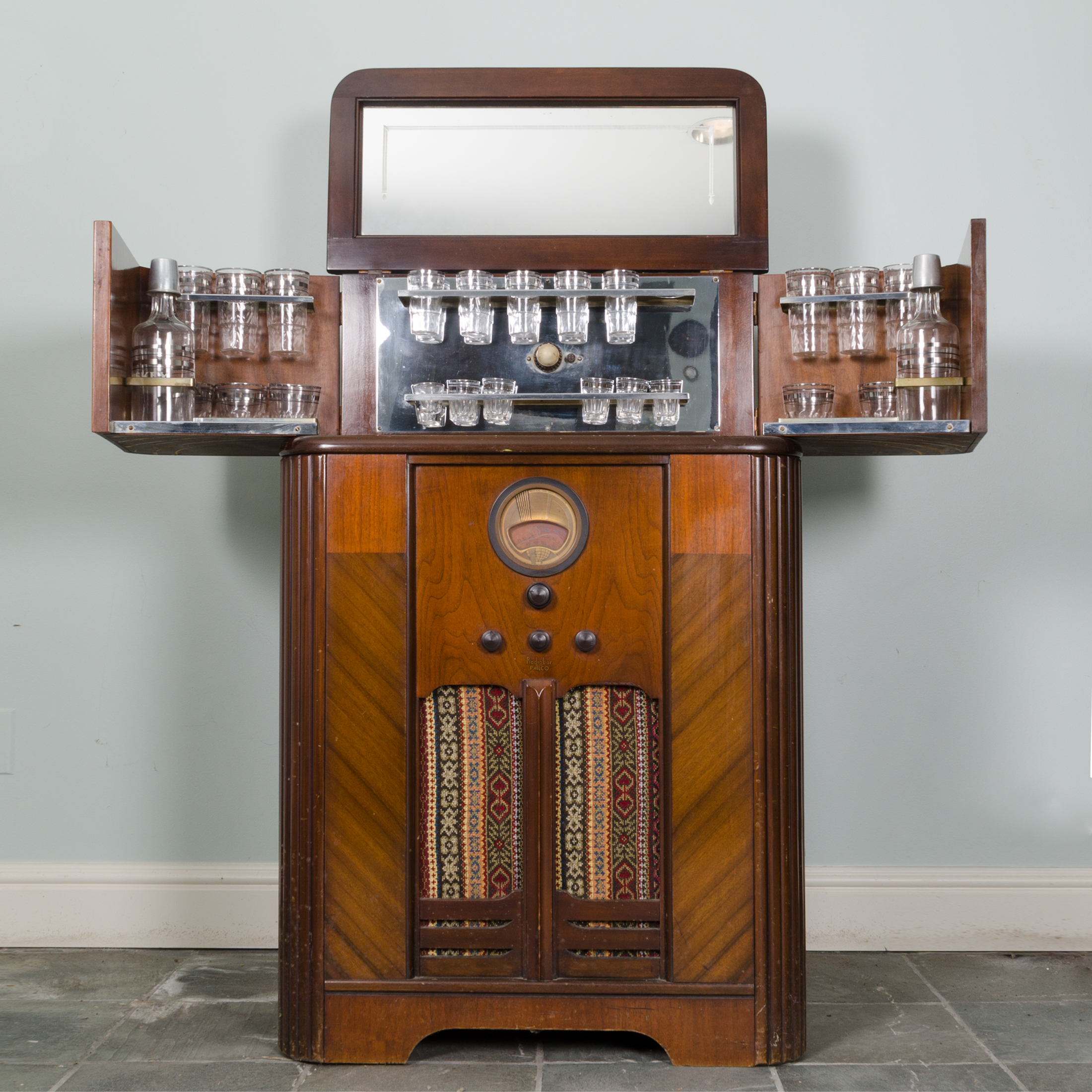 Art Deco "Radiobar" by Philco