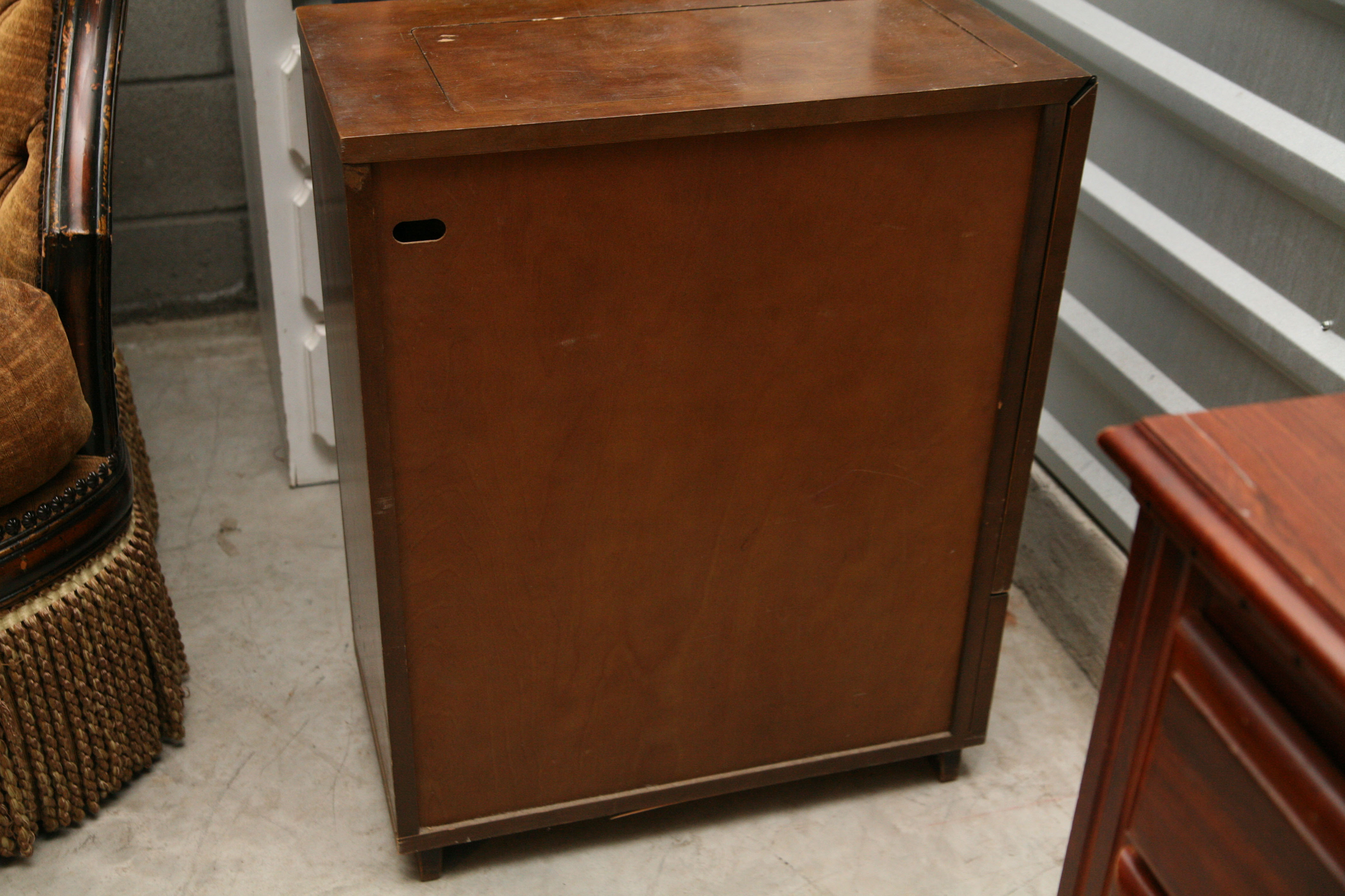 Vintage Singer Sewing Machine Cabinet