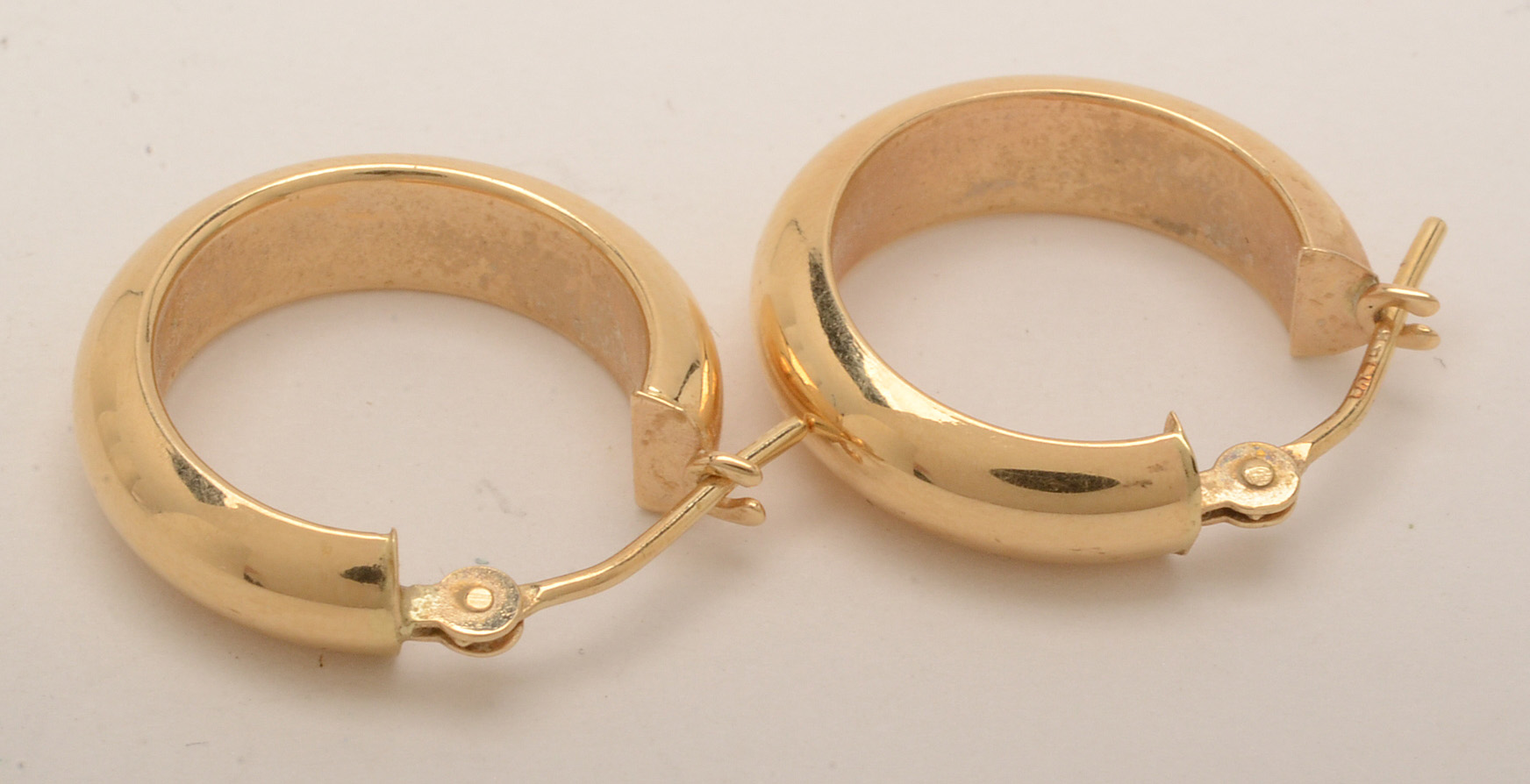 14K Yellow Gold Hoop Earrings