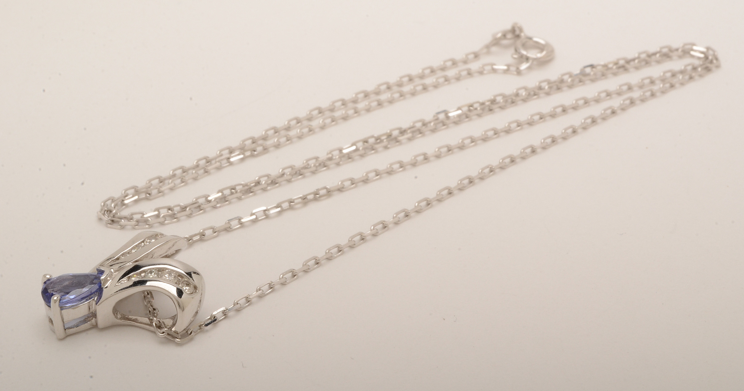 14K White Gold Diamond and Tanzanite Necklace