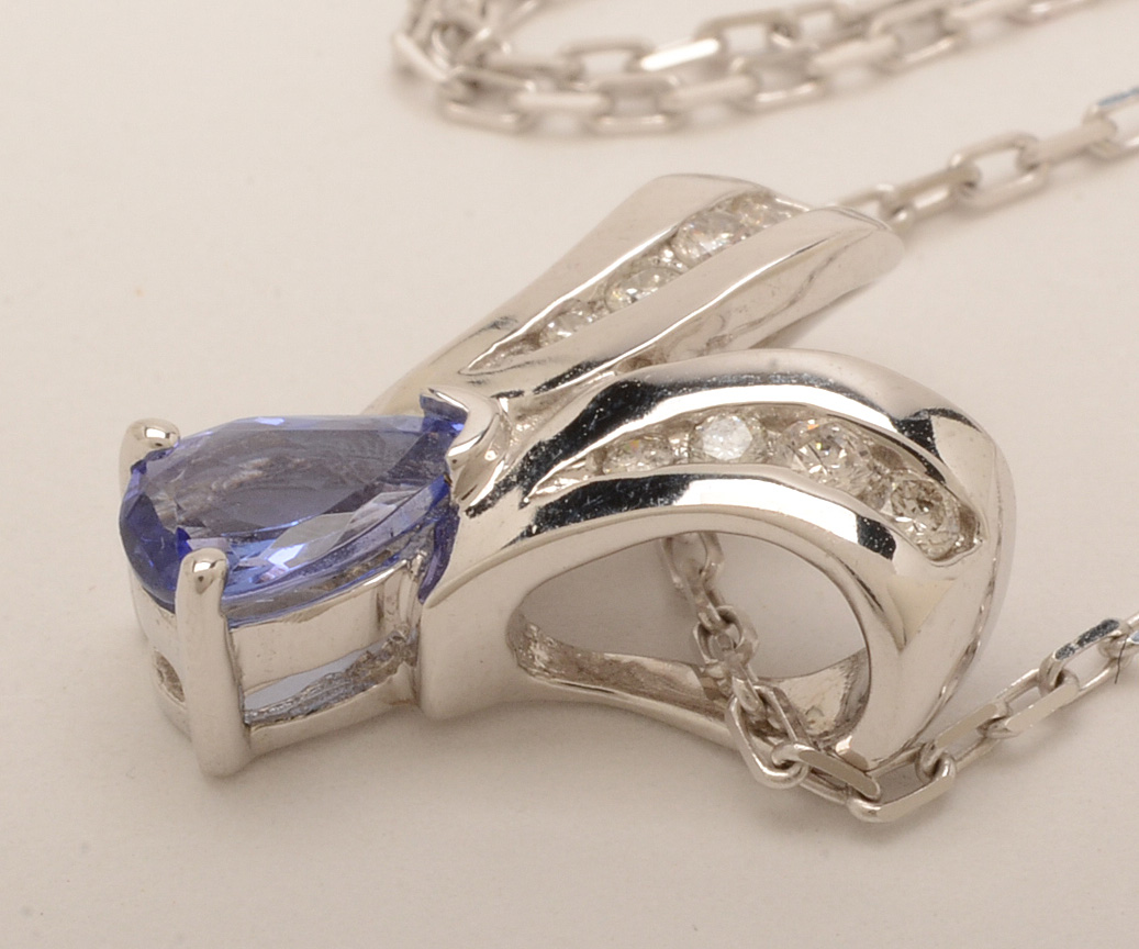 14K White Gold Diamond and Tanzanite Necklace