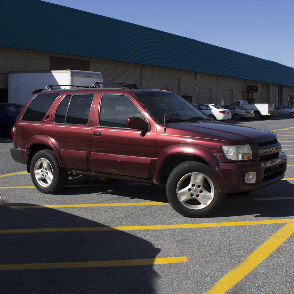 2001 Infiniti QX4 SUV