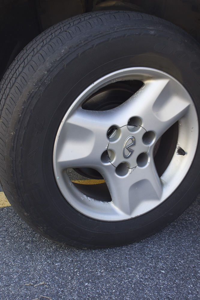 2001 Infiniti QX4 SUV