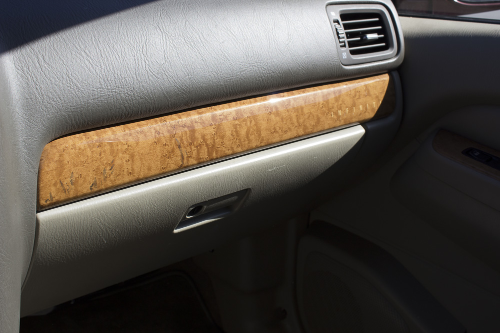 2001 Infiniti QX4 SUV