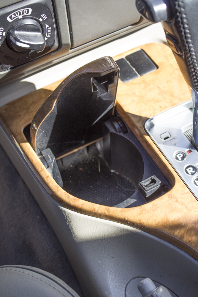 2001 Infiniti QX4 SUV