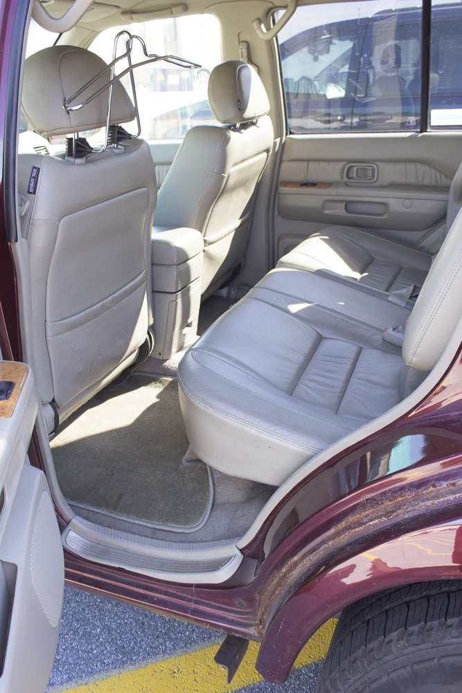 2001 Infiniti QX4 SUV