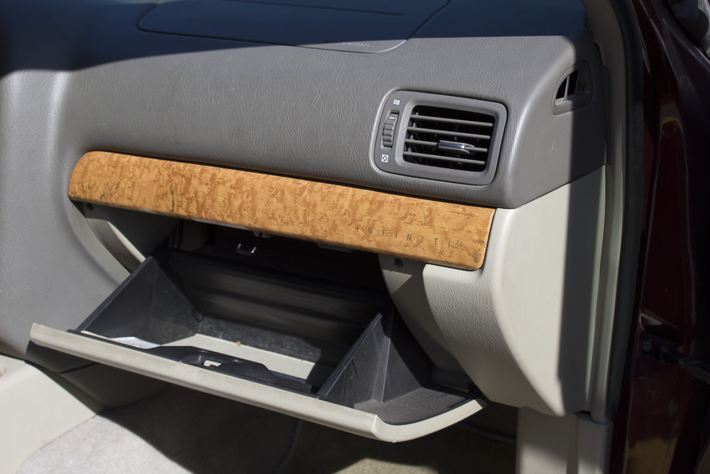 2001 Infiniti QX4 SUV