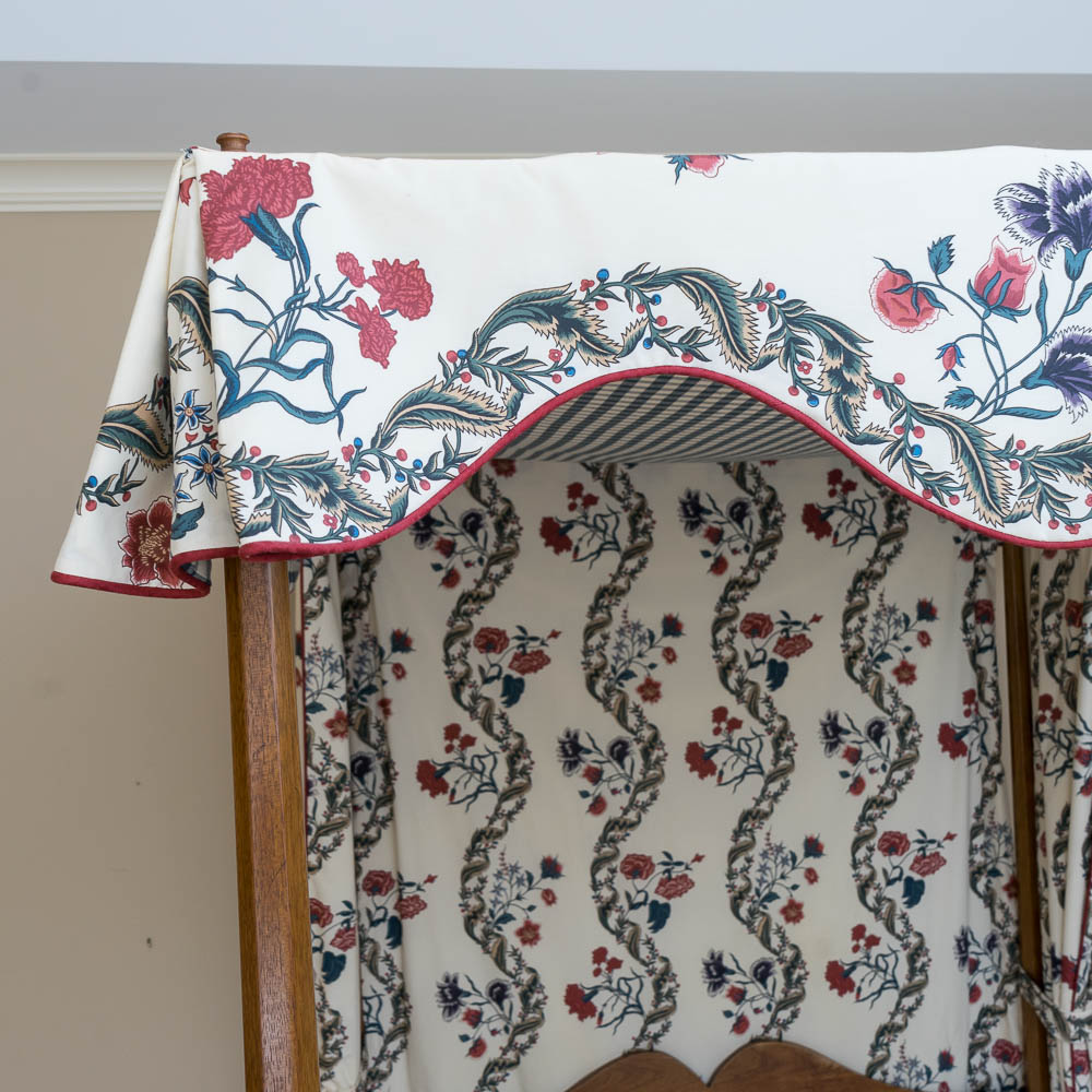 Full Size Canopy Bed