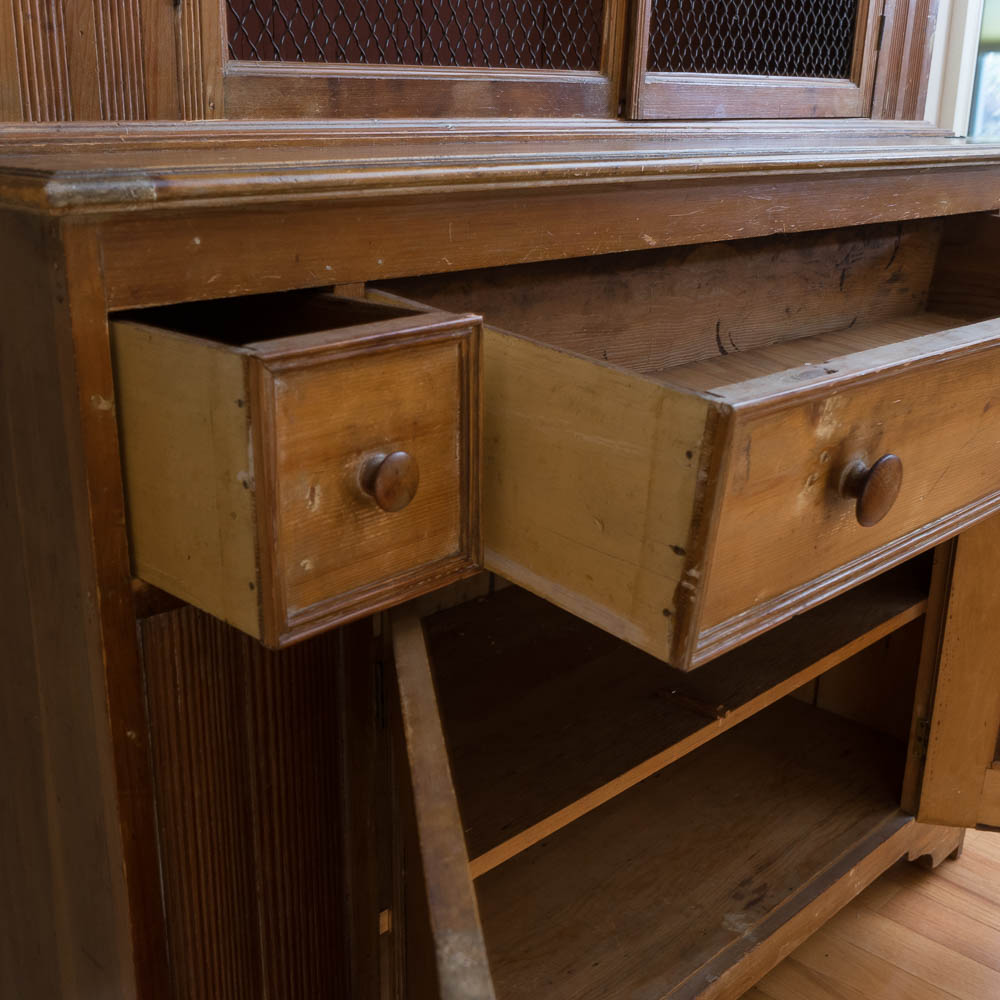 Antique Arts and Crafts Pine Hutch