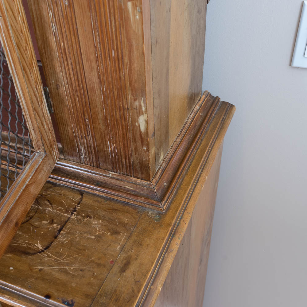 Antique Arts and Crafts Pine Hutch