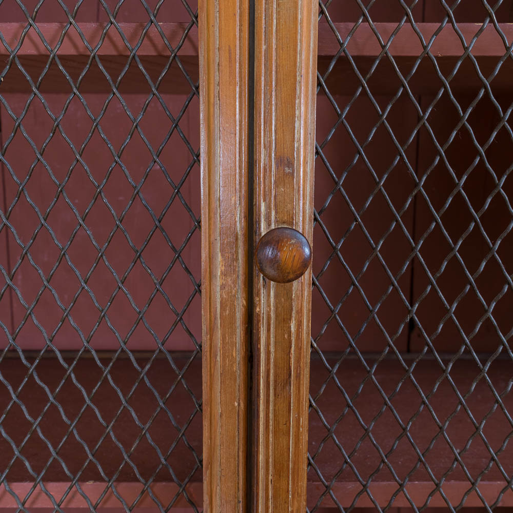 Antique Arts and Crafts Pine Hutch