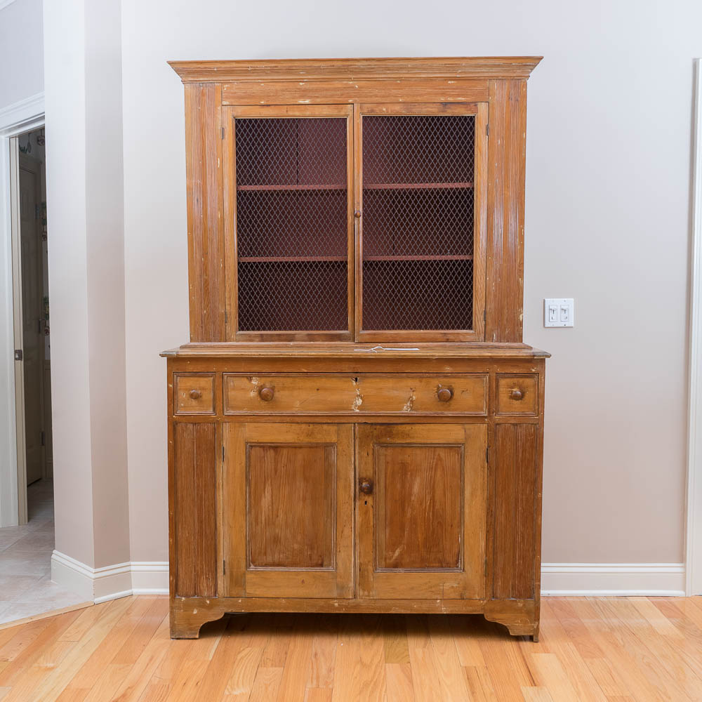 Antique Arts and Crafts Pine Hutch