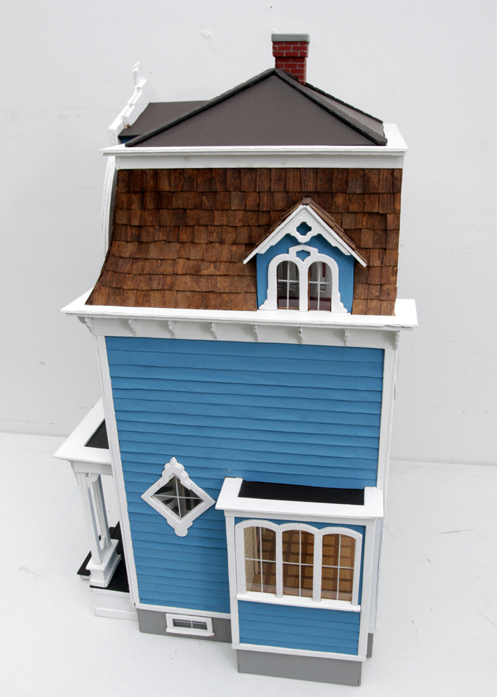 Willowcrest Mansard Dollhouse by Greenleaf With Table