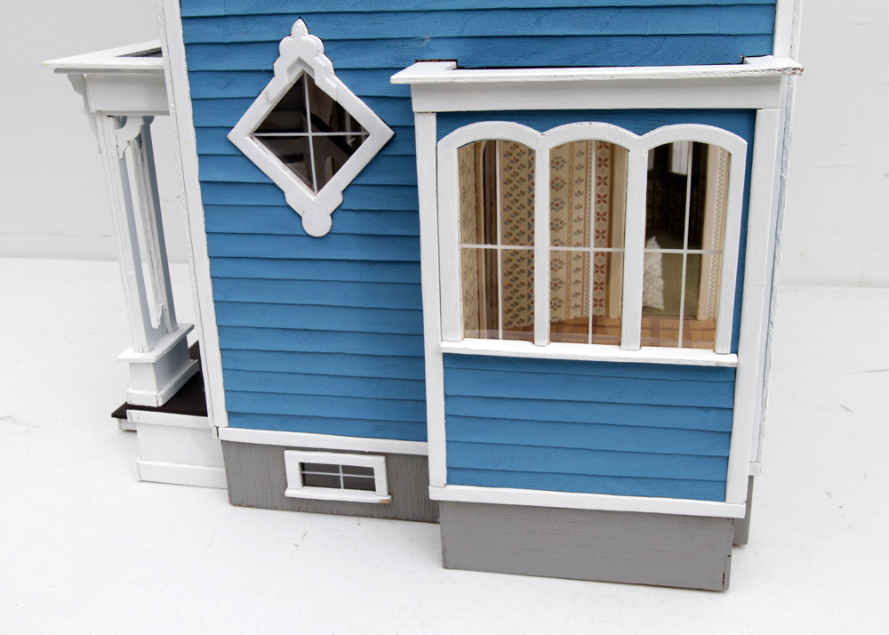 Willowcrest Mansard Dollhouse by Greenleaf With Table