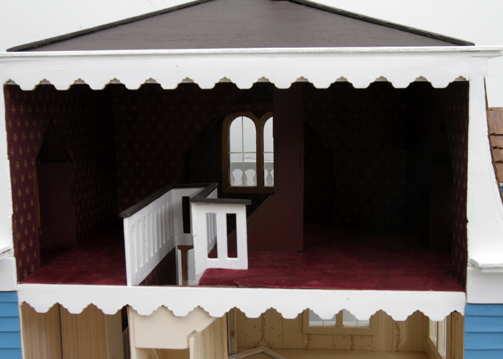Willowcrest Mansard Dollhouse by Greenleaf With Table
