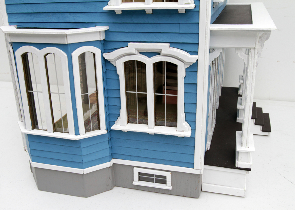 Willowcrest Mansard Dollhouse by Greenleaf With Table