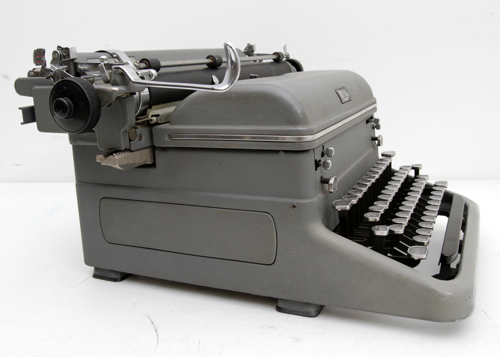 Circa 1940s Royal KMG Standard Typewriter