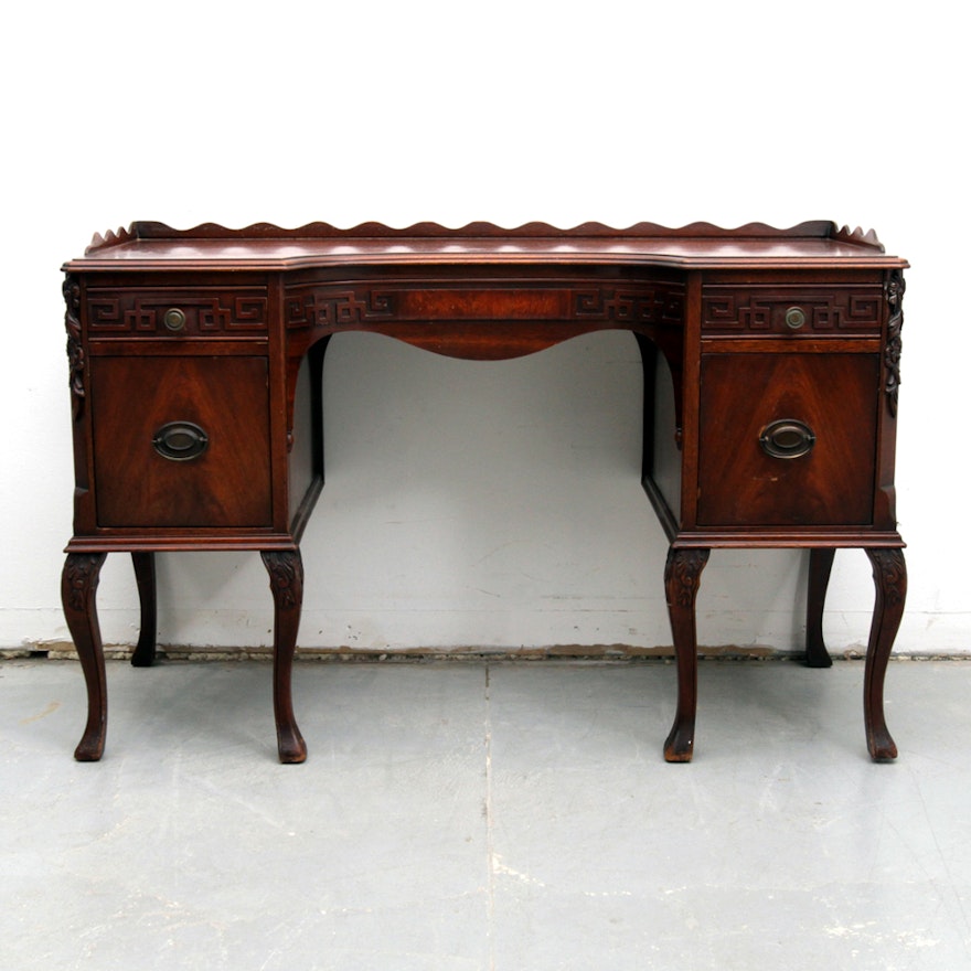 Vintage Chippendale Style Mahogany Knee-Hole Desk