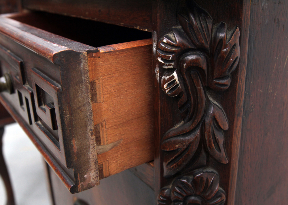 Vintage Chippendale Style Mahogany Knee-Hole Desk