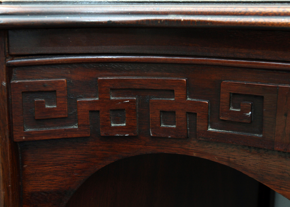 Vintage Chippendale Style Mahogany Knee-Hole Desk