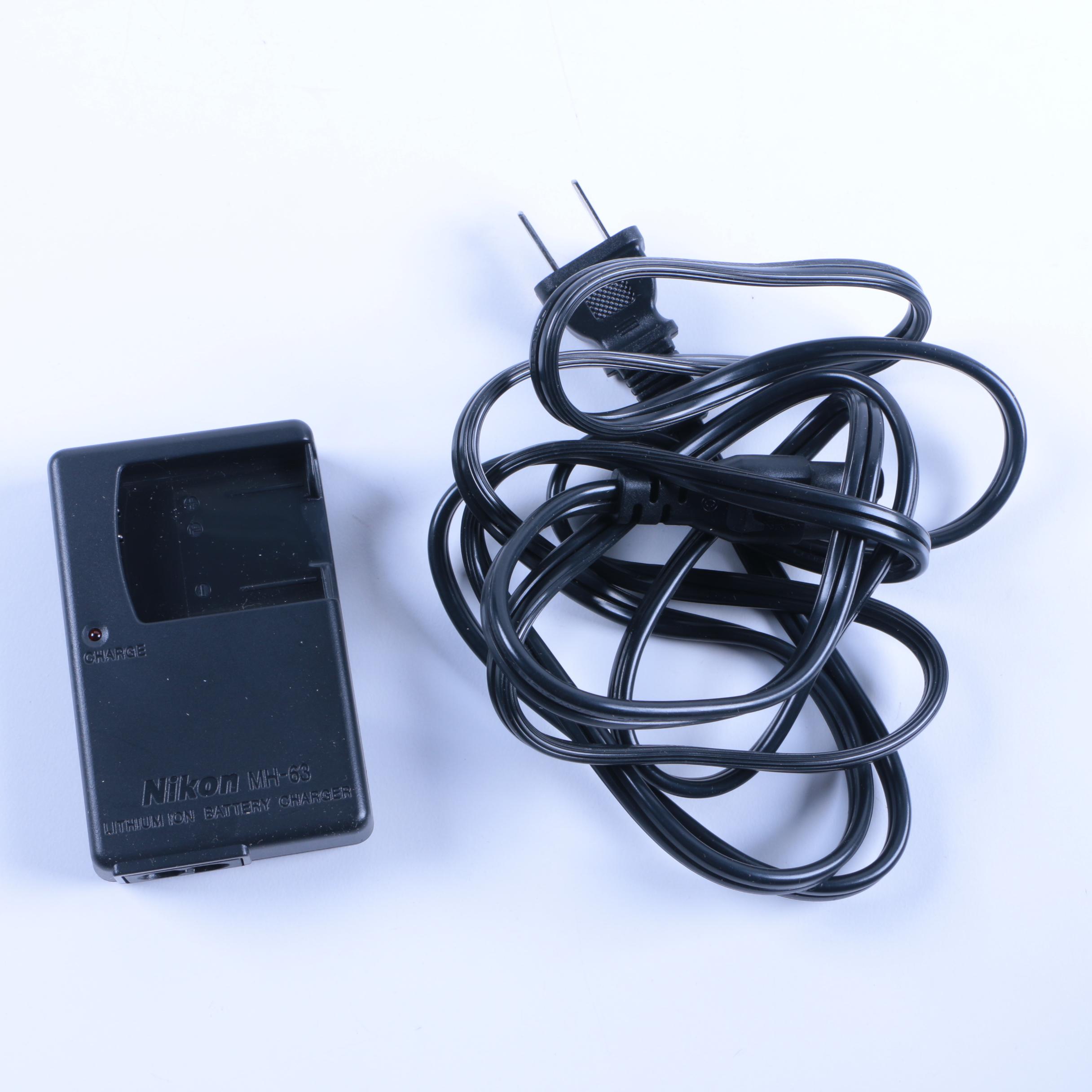 Nikon CoolPix S200 Camera