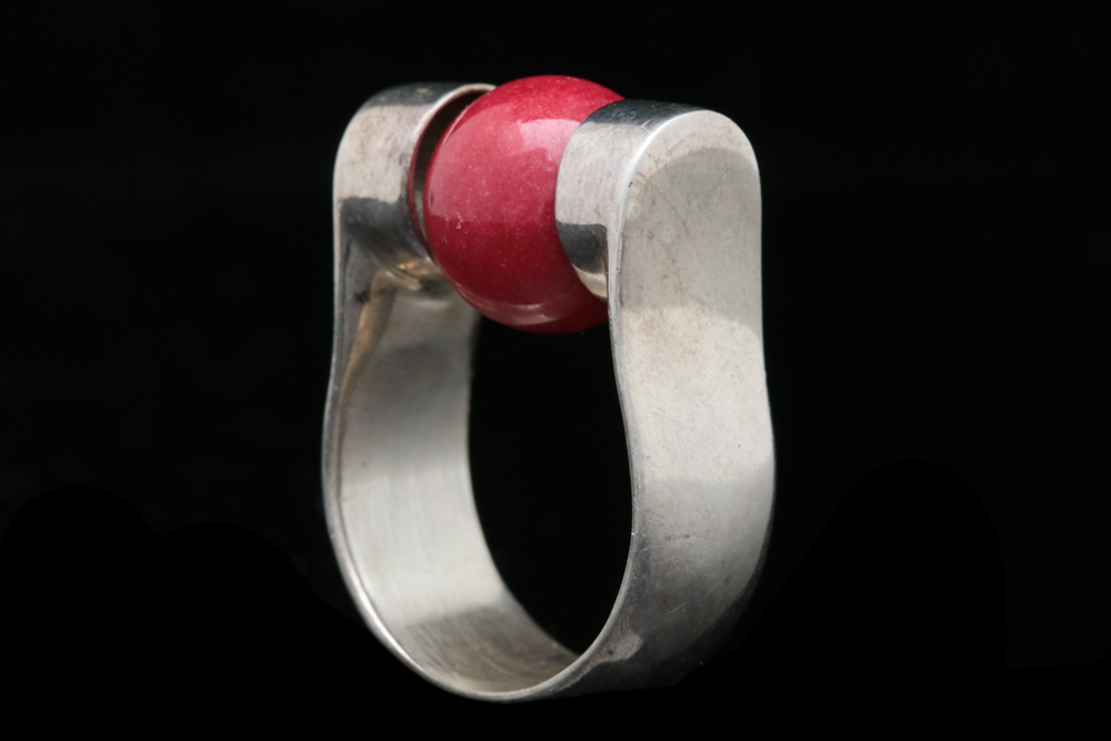 Sterling Silver and Dyed Quartzite Spinning Bead Ring