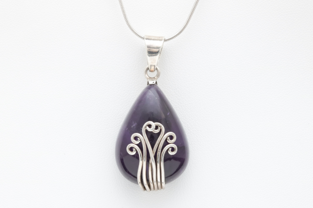 Sterling Silver and Amethyst Pendant with Chain
