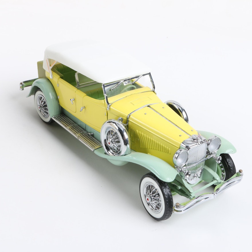 1930 Duesenberg J Derham Tourster Die-Cast Car by Franklin Mint