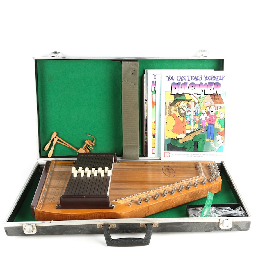 Oscar Schmidt Autoharp, Case and Instructional Songbooks