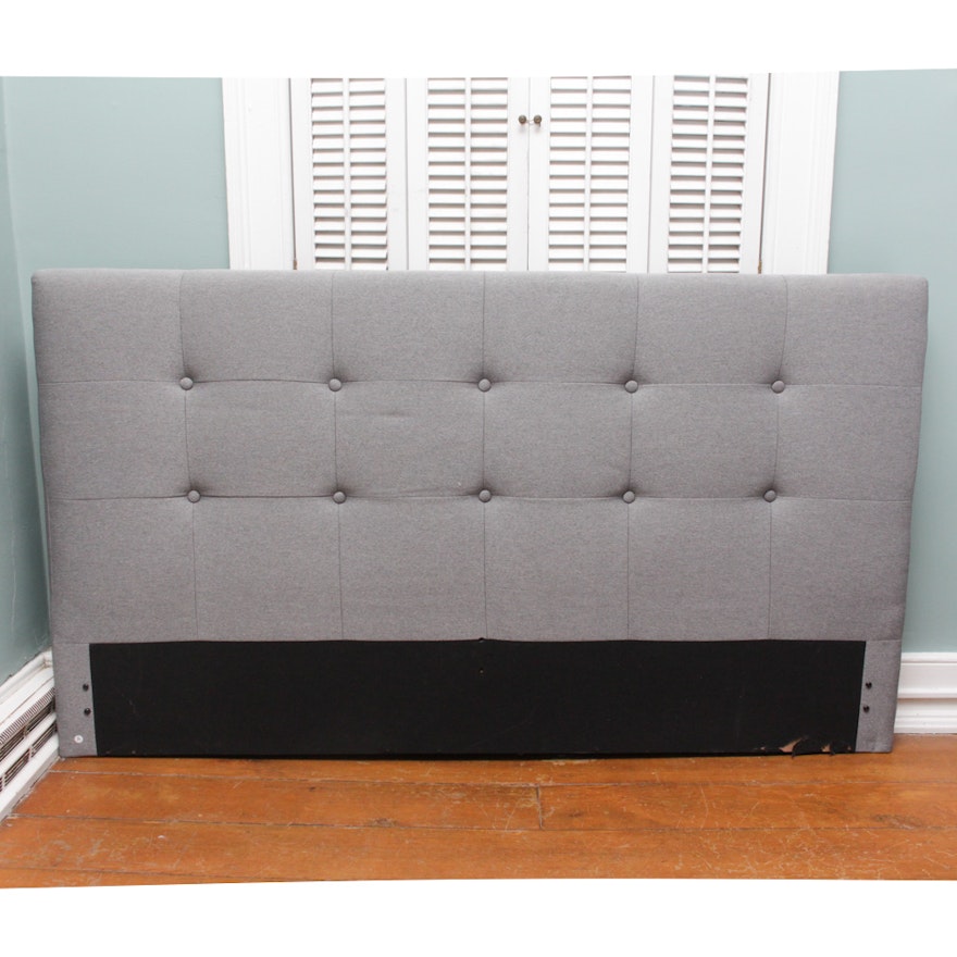 Contemporary Tufted Queen Size Bed Frame