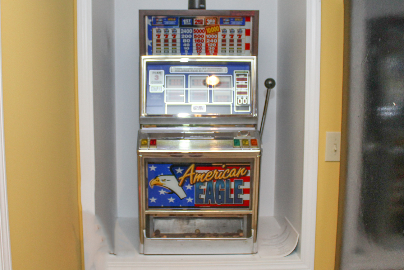 "American Eagle" Slot Machine
