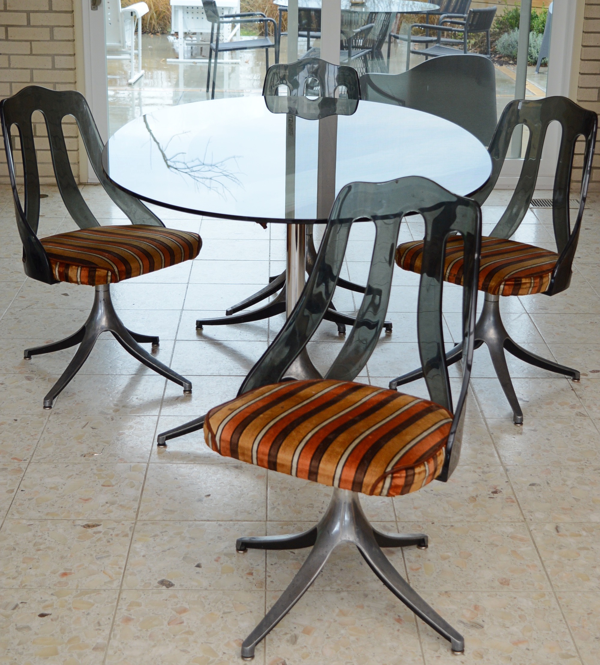Mid Century Modern Howell Dining Table and Chairs
