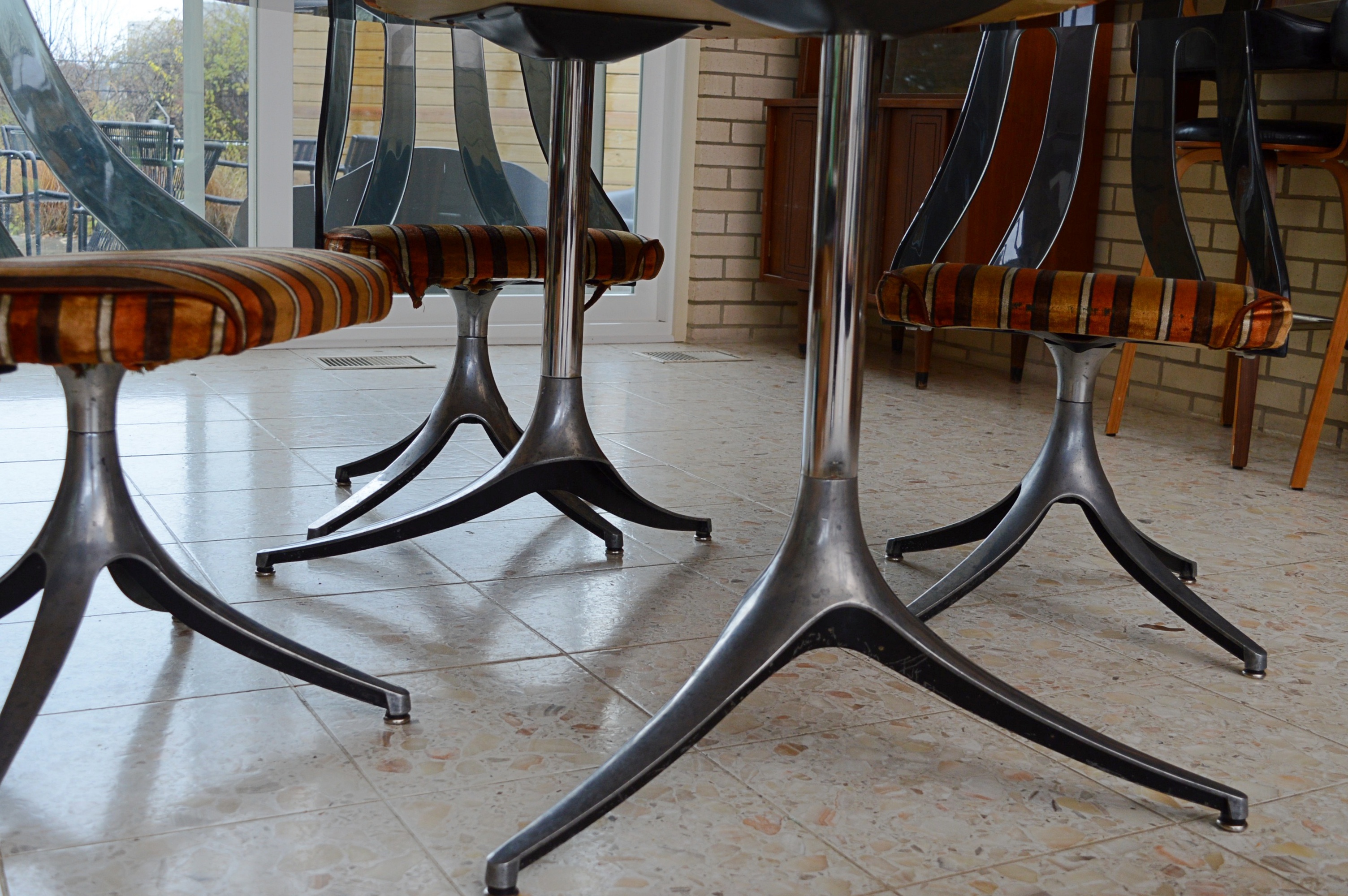 Mid Century Modern Howell Dining Table and Chairs