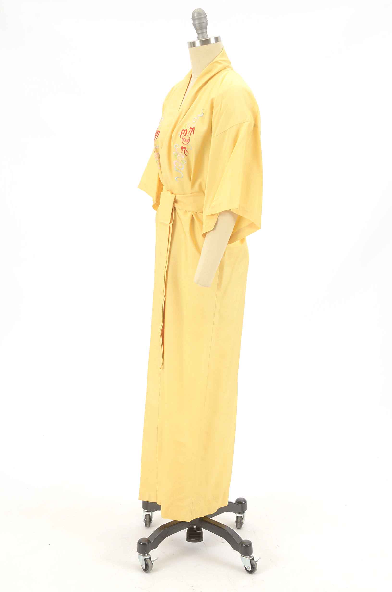 Vintage Chinese Silk Robe by Pearls