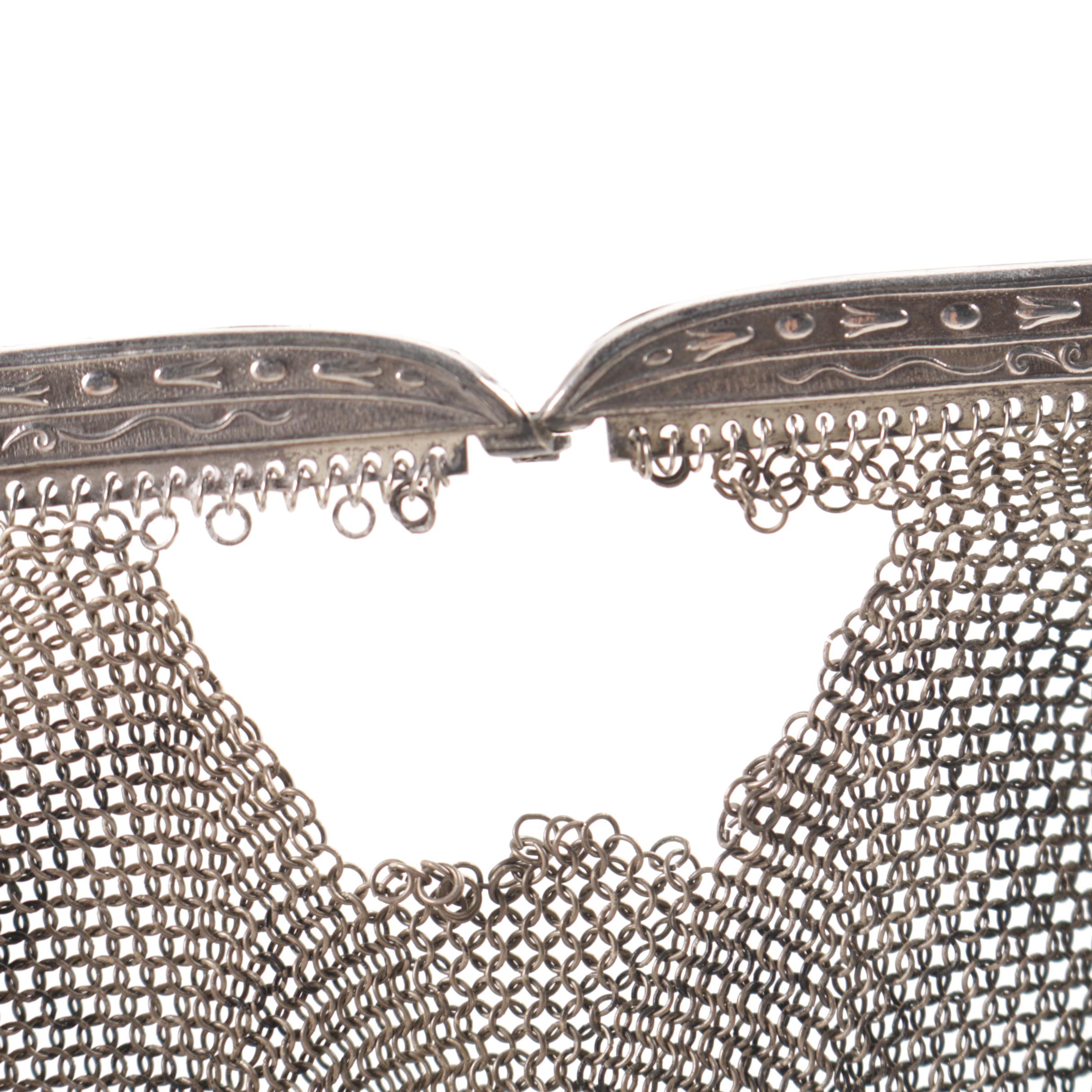 Circa 1920s Vintage Whiting and Davis Handbag