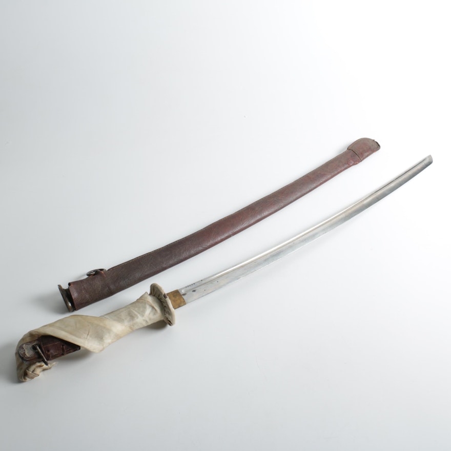 World War II Japanese NCO Shin Guntō Sword in Leather Wrapped Scabbard