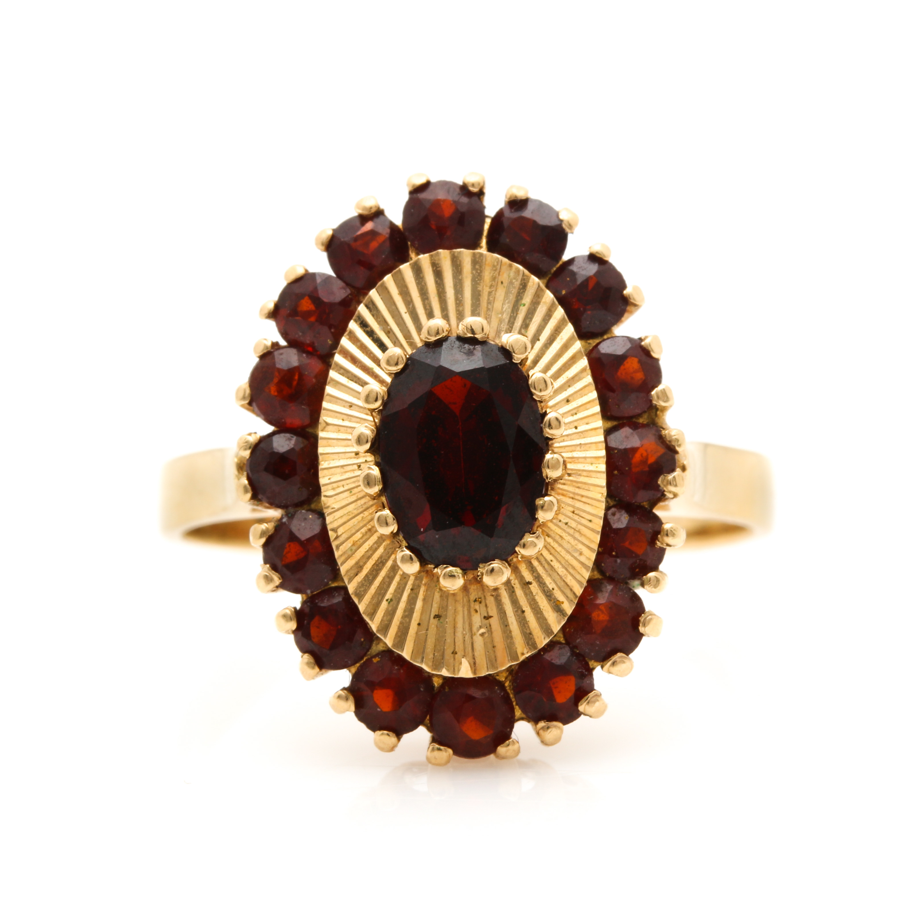 18K Yellow Gold Garnet Ring