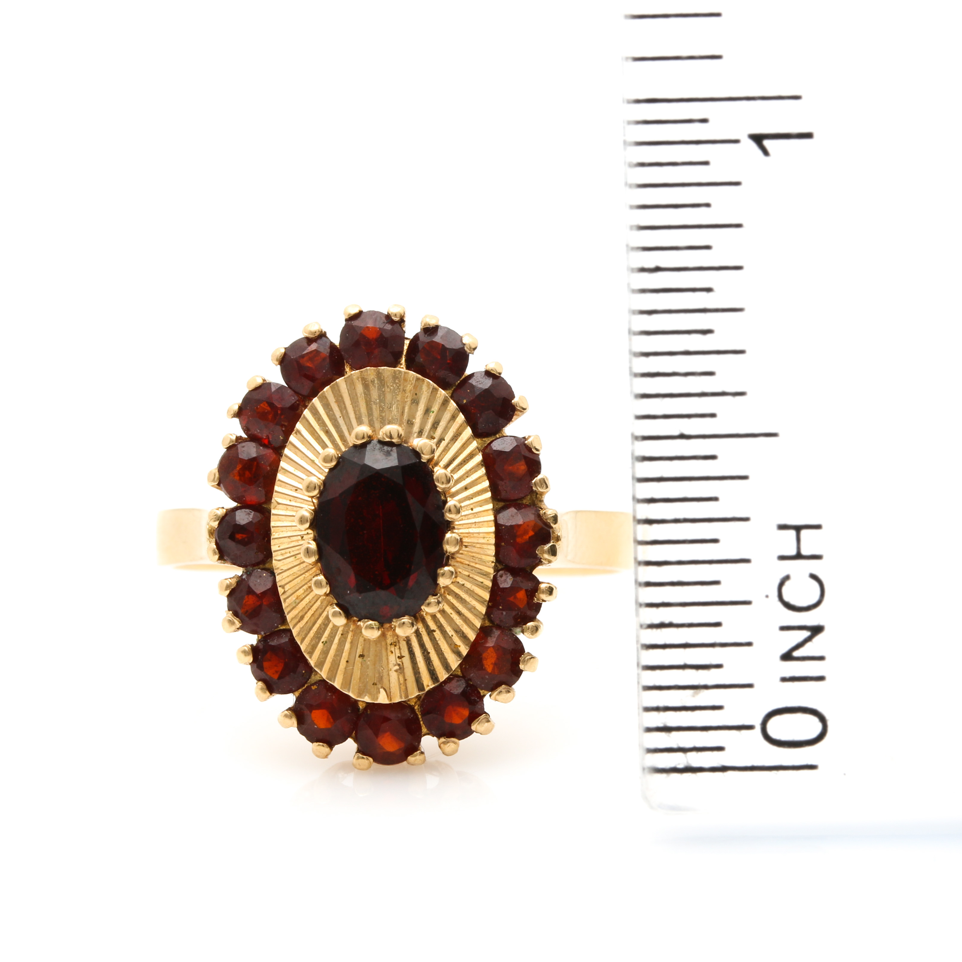 18K Yellow Gold Garnet Ring