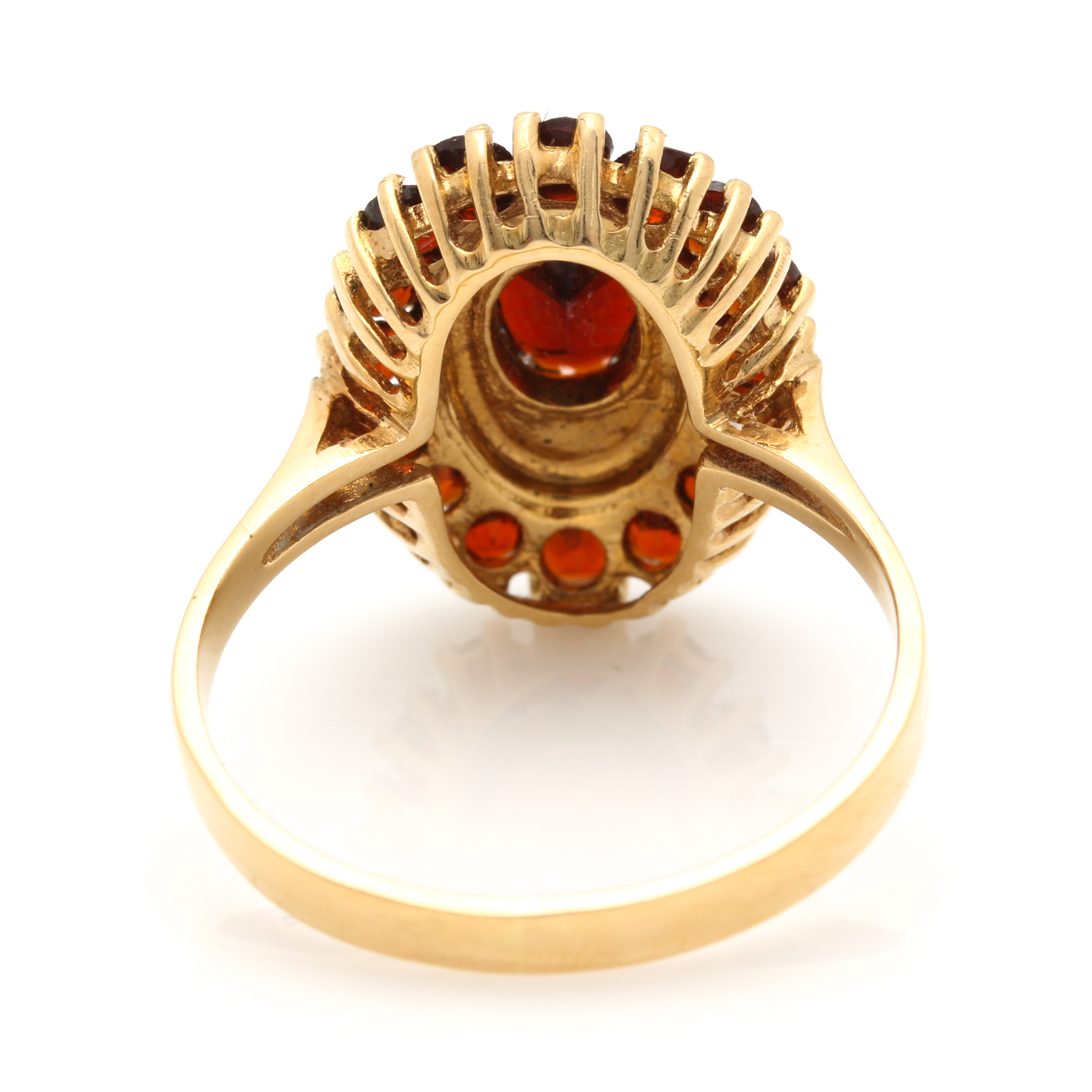 18K Yellow Gold Garnet Ring
