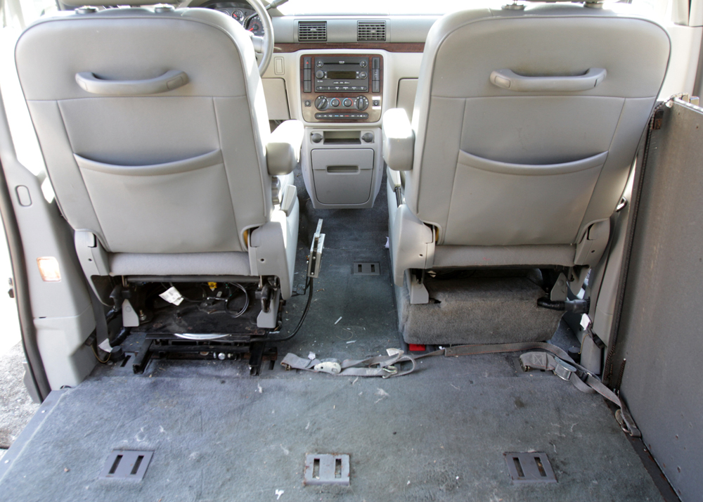 2006 Ford Freestar SEL VMI Wheelchair Ramp Conversion Minivan