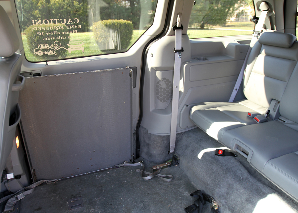 2006 Ford Freestar SEL VMI Wheelchair Ramp Conversion Minivan