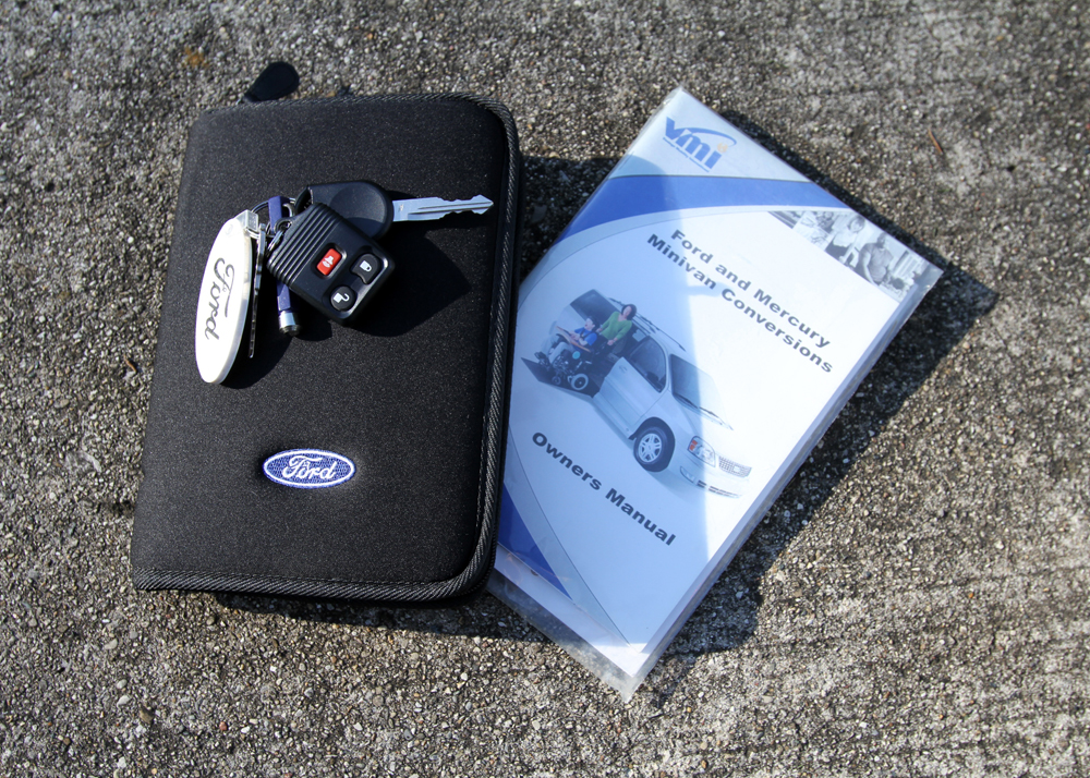 2006 Ford Freestar SEL VMI Wheelchair Ramp Conversion Minivan