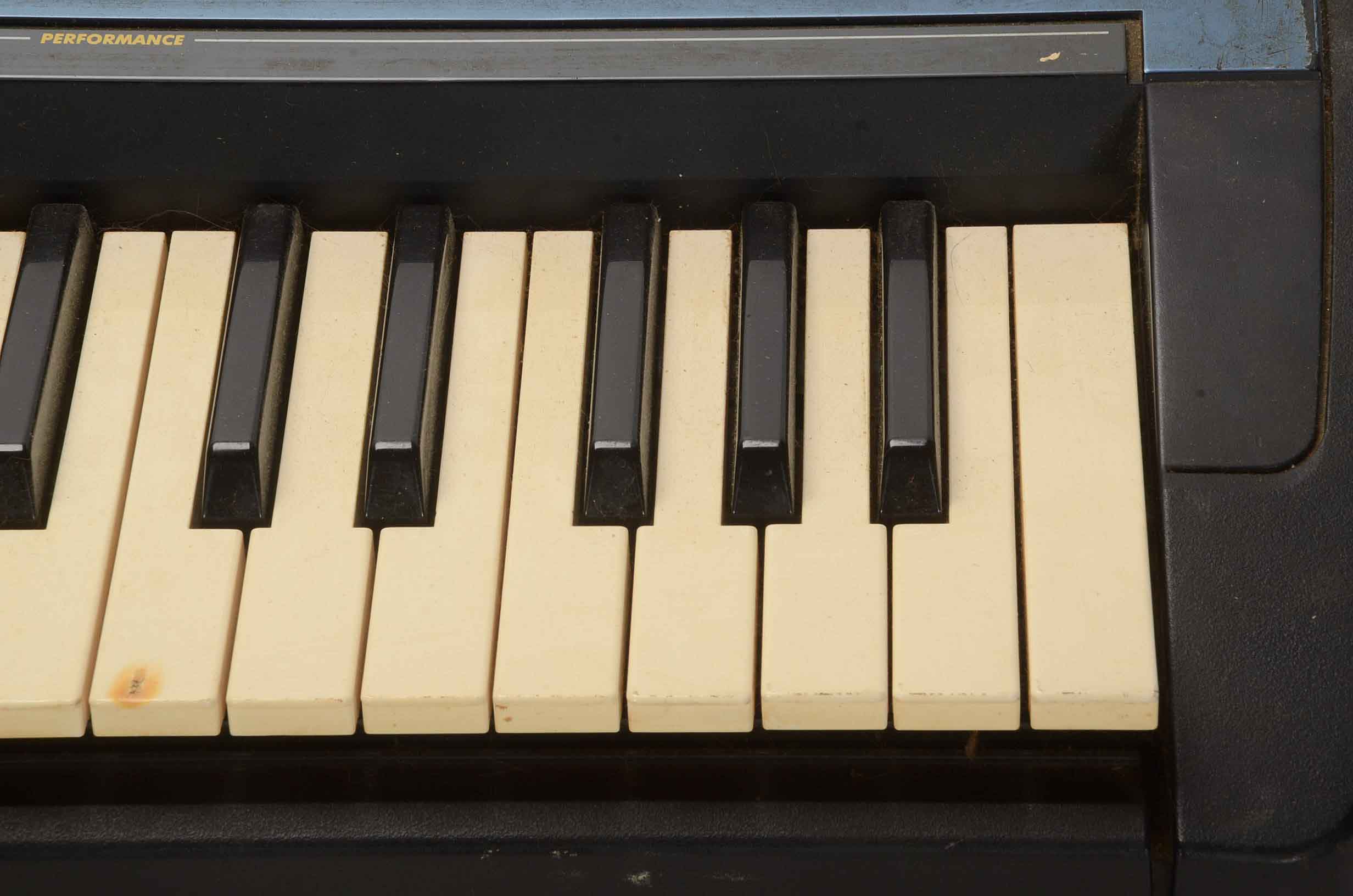 Yamaha DJX Keyboard