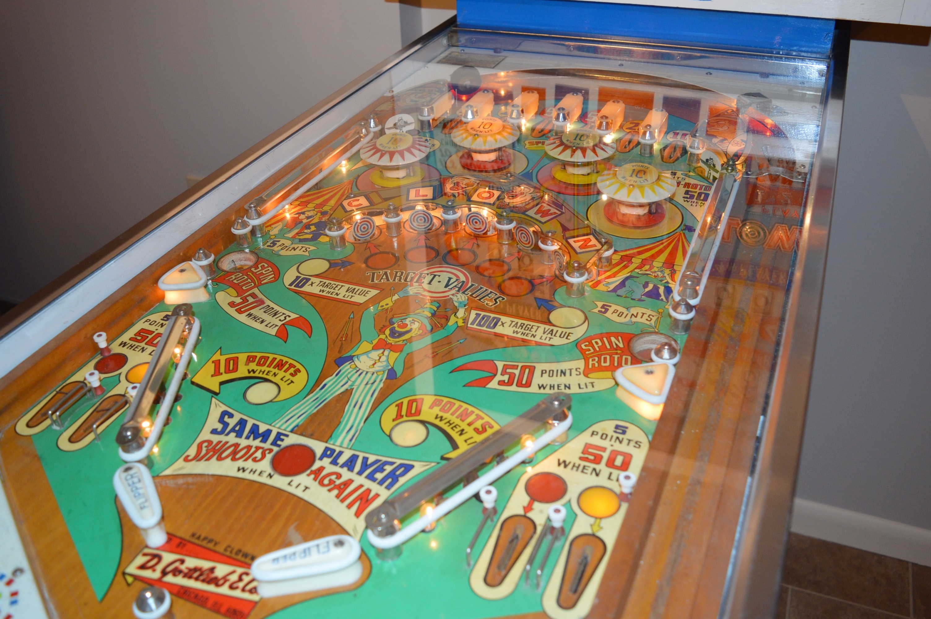Original 1964 Gottlieb's "Happy Clown" Pinball Machine