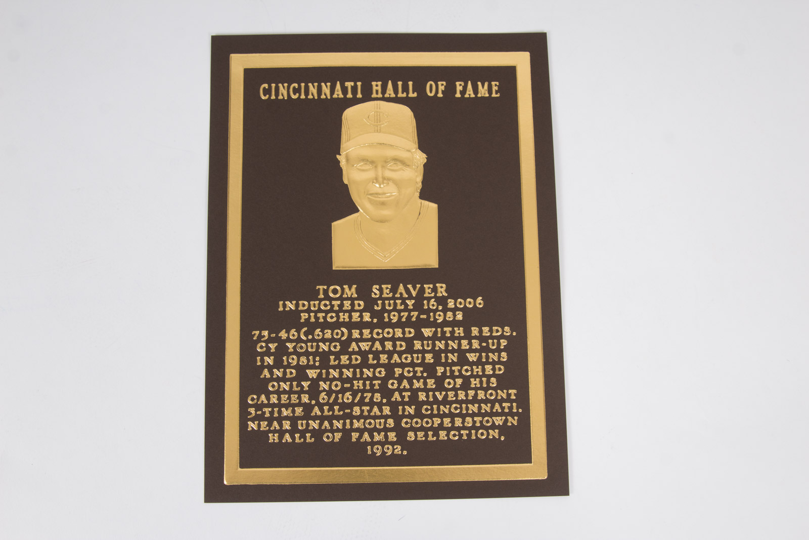 Cincinnati Reds 'Great Eight' Offset Lithograph and Hall of Fame Memorabilia