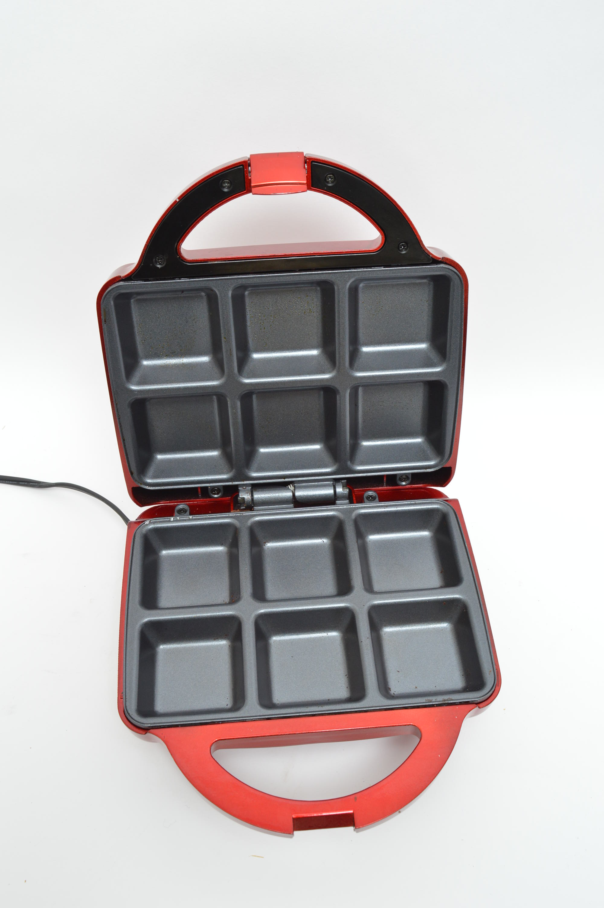 Kitchen Living Brownie Maker with Disney "Cinderella" Waffler