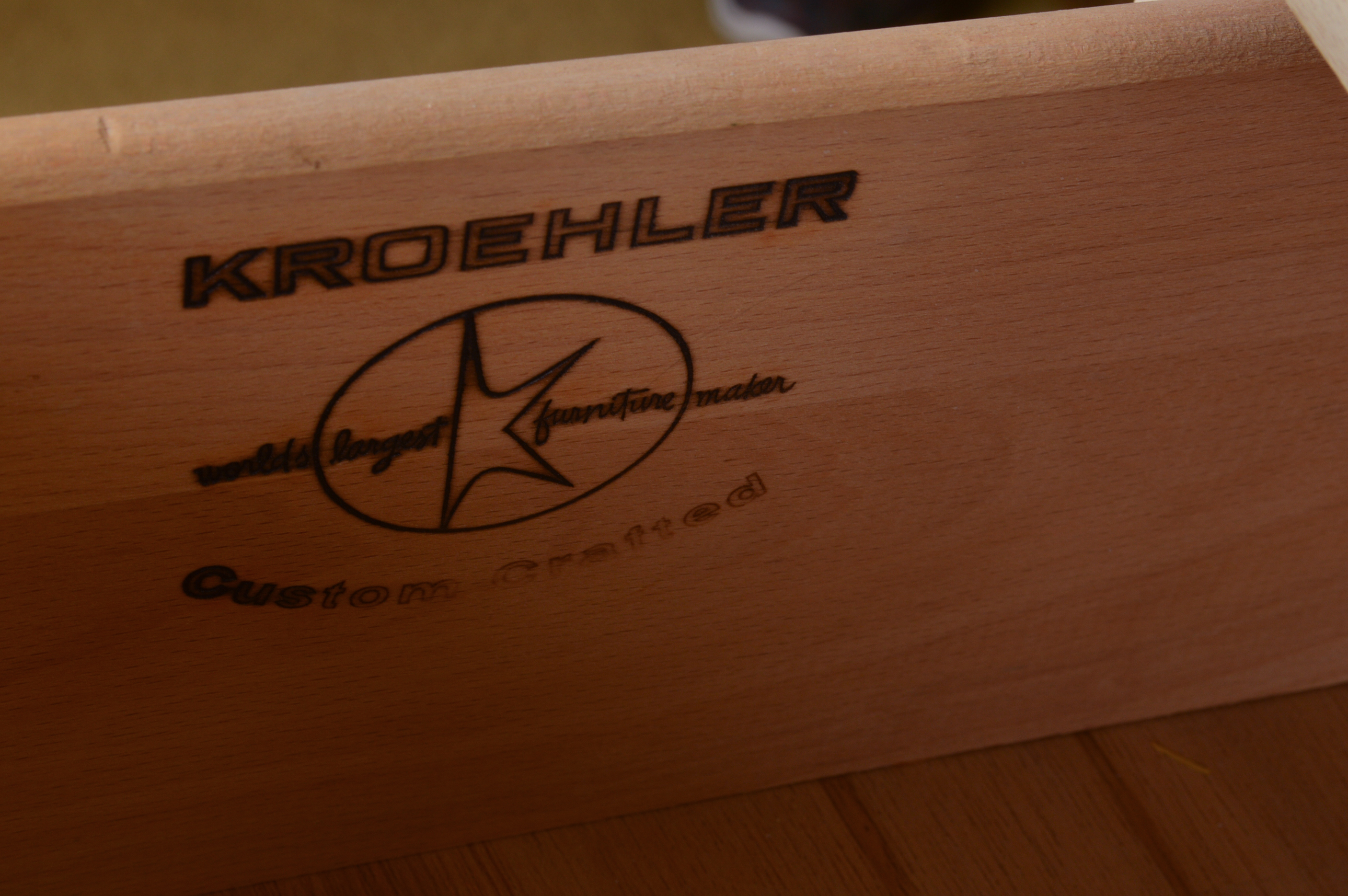 Mid Century Modern Kroehler "Stardust" Chest of Drawers With Mirror