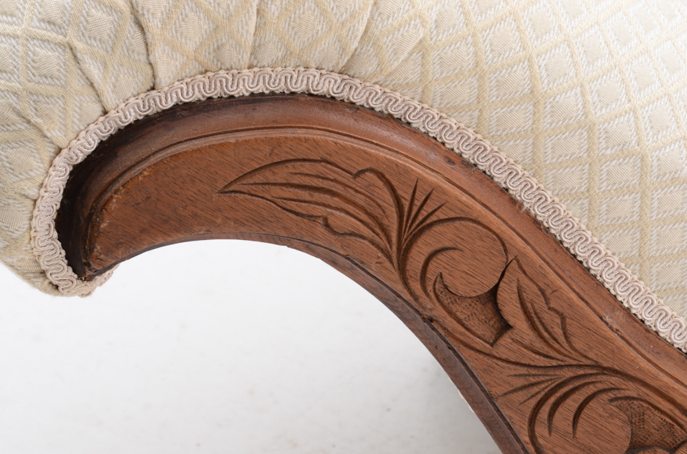 Antique Eastlake Style Méridienne Chaise