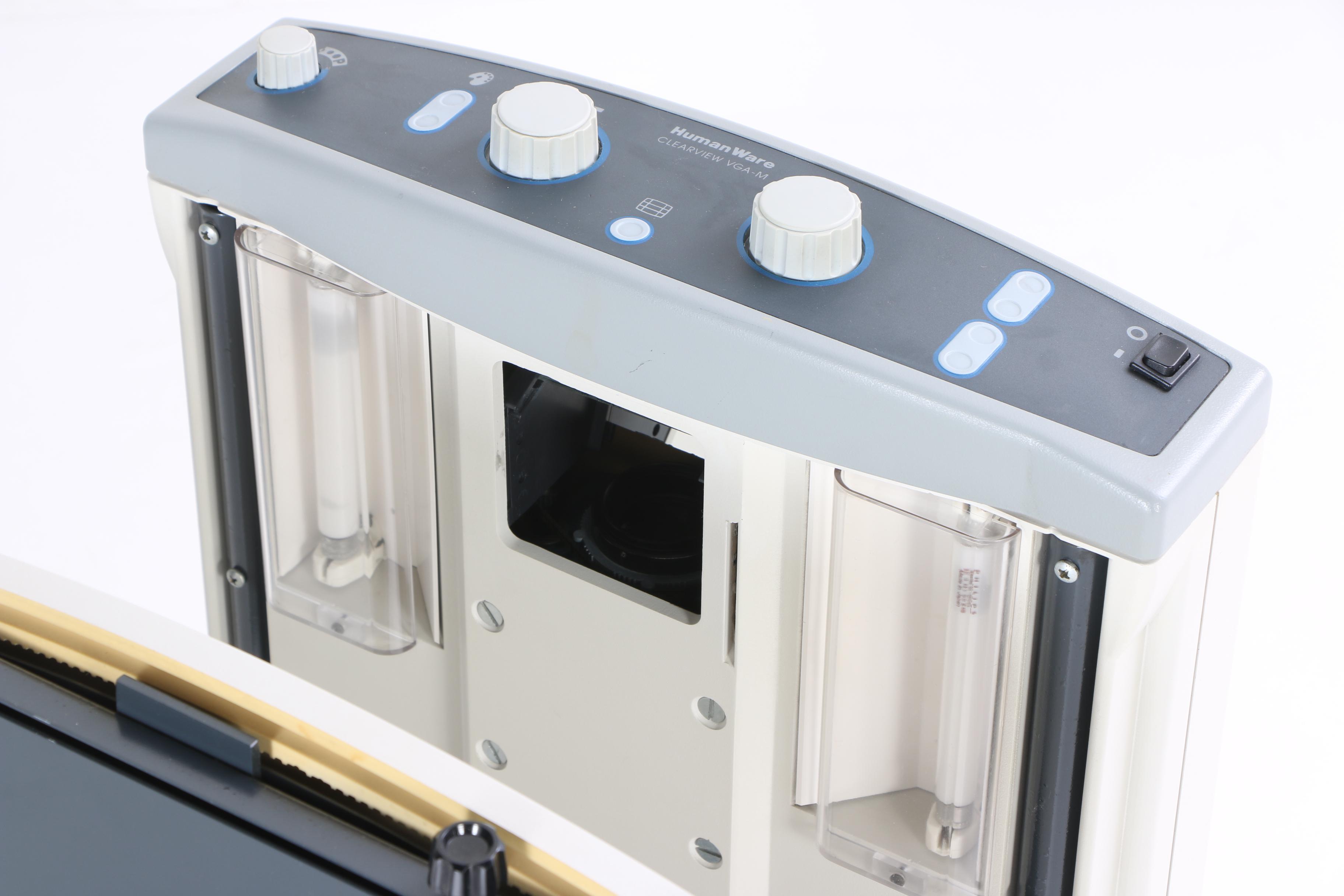 HumanWare Electronic Magnifier with Compaq "FP 7317" Monitor